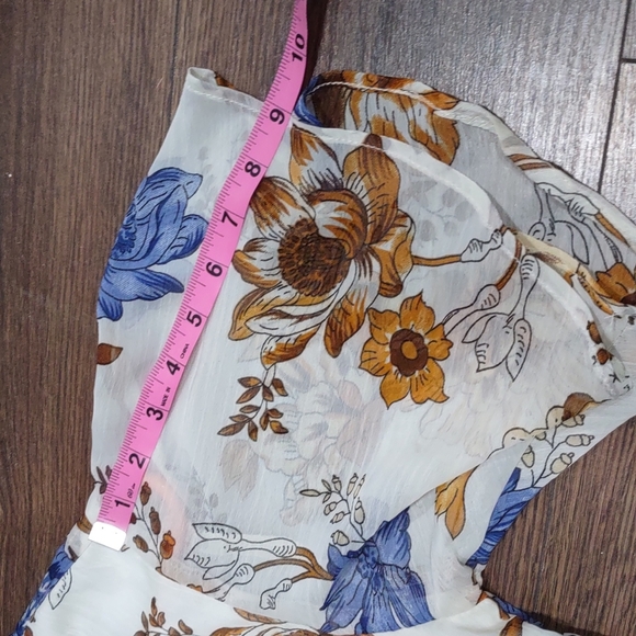 Hi-Low Dress - Picture 7 of 9